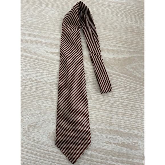 Men’s Tan/Burgundy Stripe Tie by J.Crew 100% Silk Perfect with A Suit Workwear - Picture 1 of 3